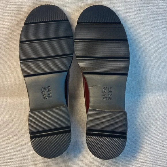 Naturalizer Darry Leather Loafer Shoes. Size 9,5. New. Flats & Loafers